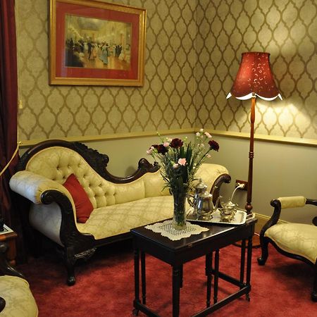 ツイン・ウォーターズ ブリ ブリ ハウス リバーサイド リトリート Bed & Breakfast エクステリア 写真