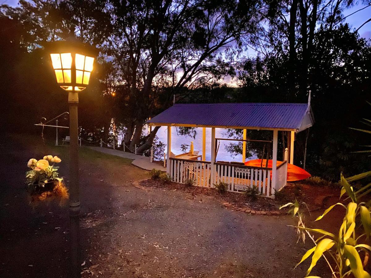 ツイン・ウォーターズ ブリ ブリ ハウス リバーサイド リトリート Bed & Breakfast エクステリア 写真